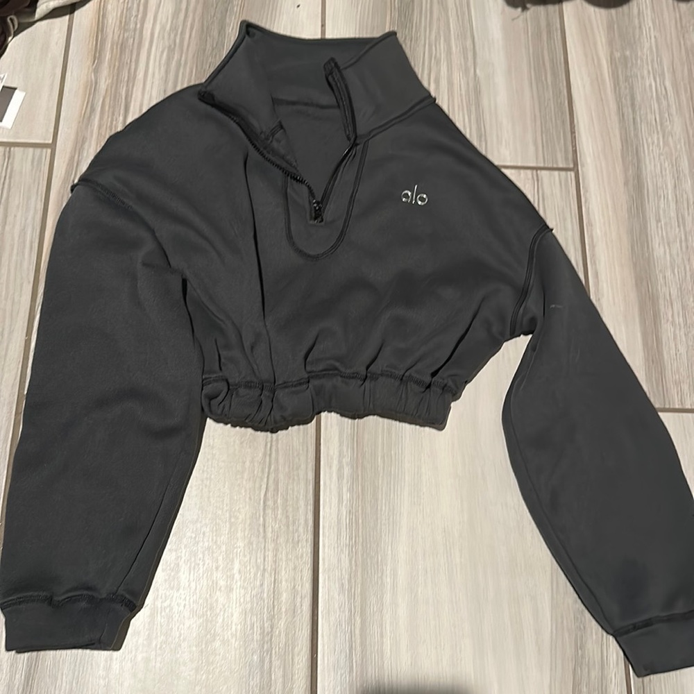 Alolike pullover from the Gate size Medium